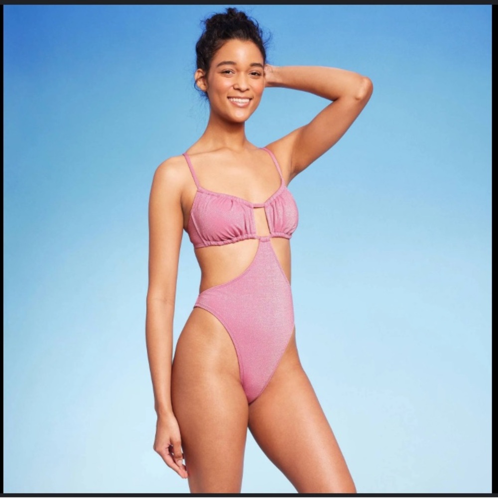 Wild Fable Women's Cut Out One Piece Swimsuit NWOT